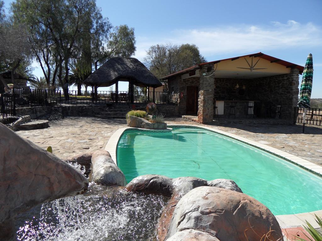 Leopard Lodge Okanjanga Esterno foto